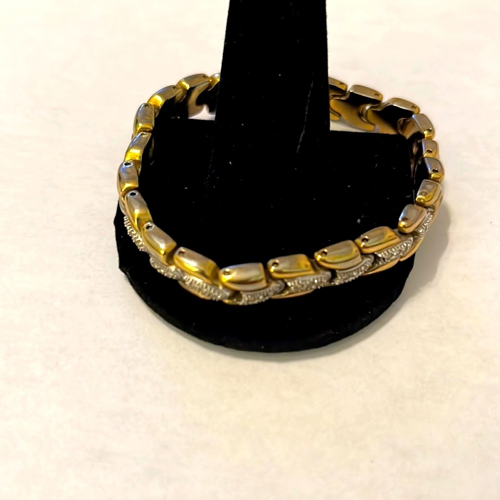 Vintage stainless steel textured bracelet with multiple CZ simulated diamonds